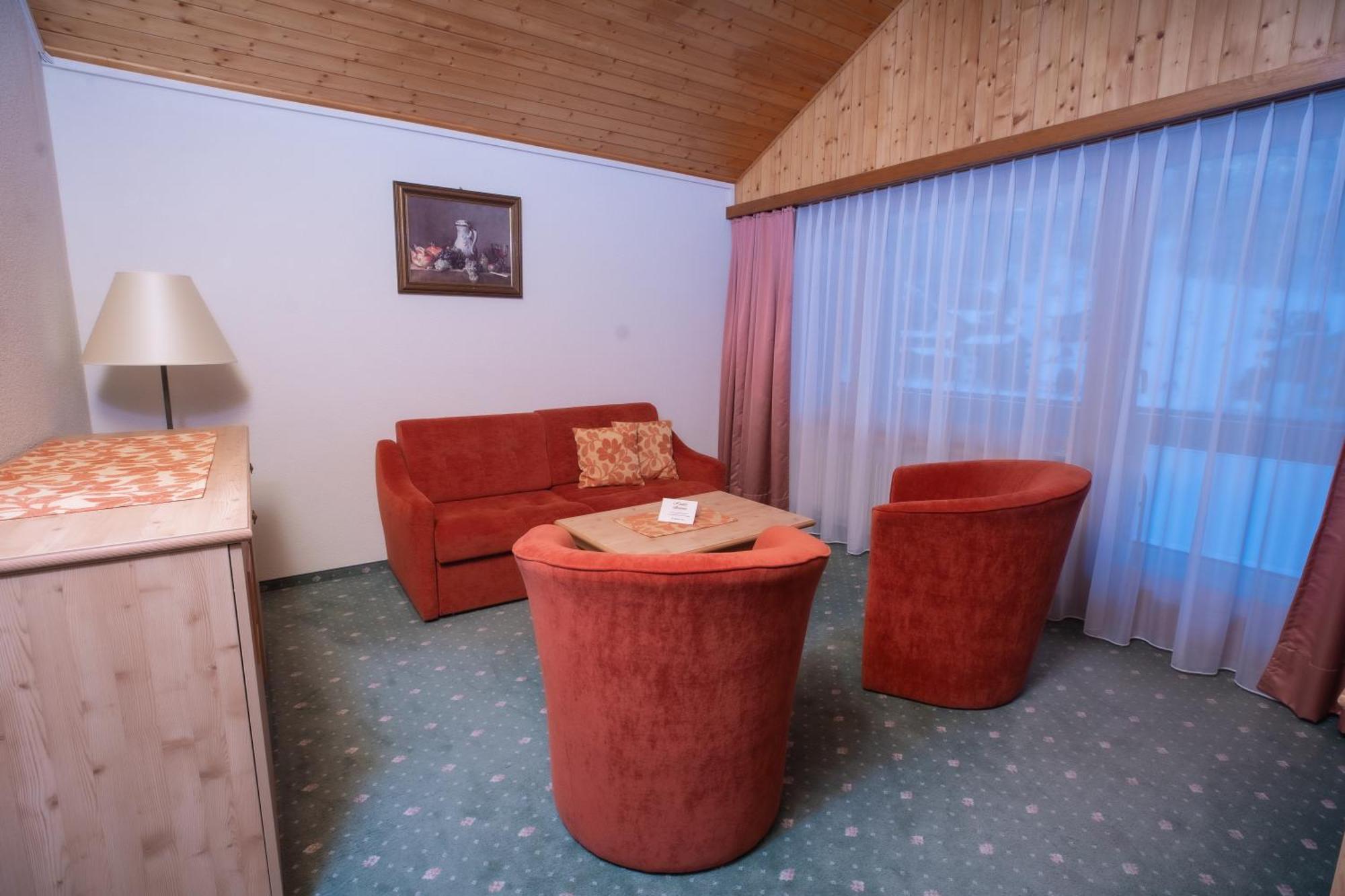 Hotel Alpenhof Saas-Almagell Esterno foto