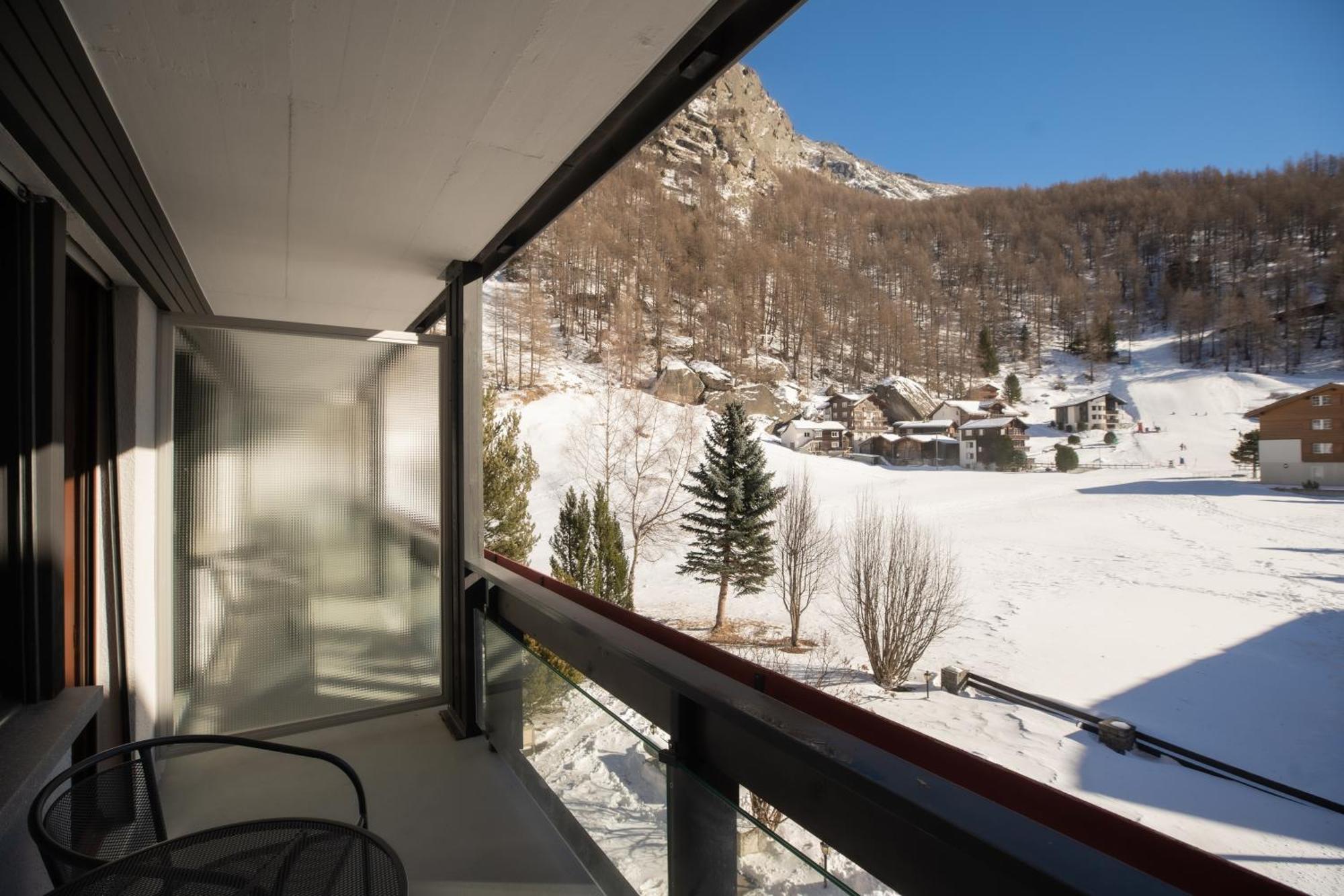 Hotel Alpenhof Saas-Almagell Esterno foto