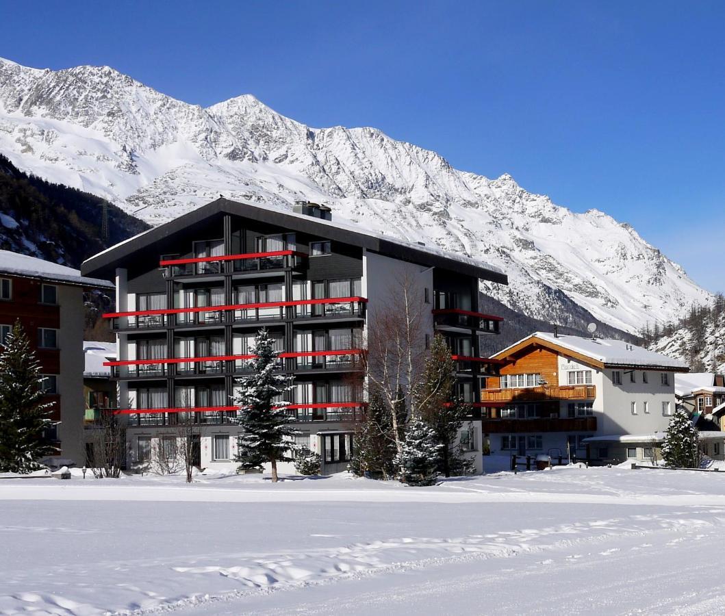 Hotel Alpenhof Saas-Almagell Esterno foto